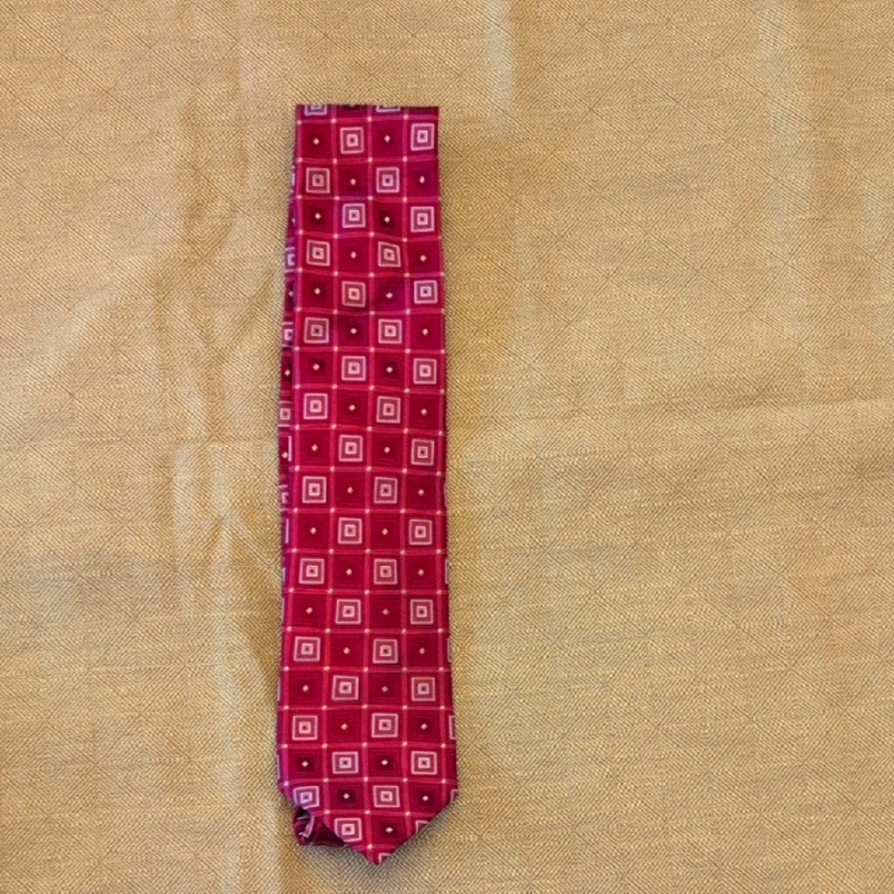Geometric Michael Kors Red Tie